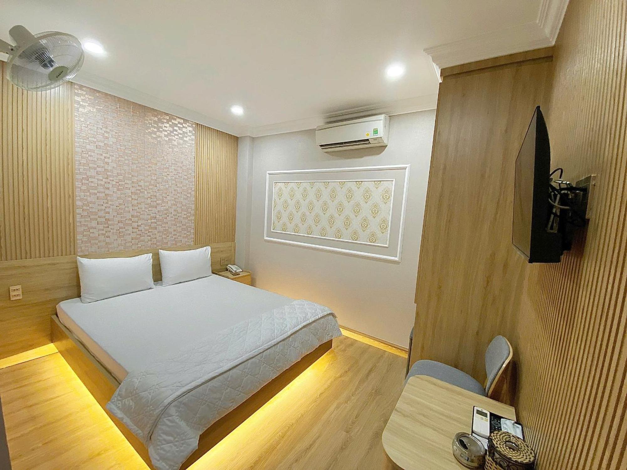 Thanh Binh Premium Hotel Хошимін Екстер'єр фото